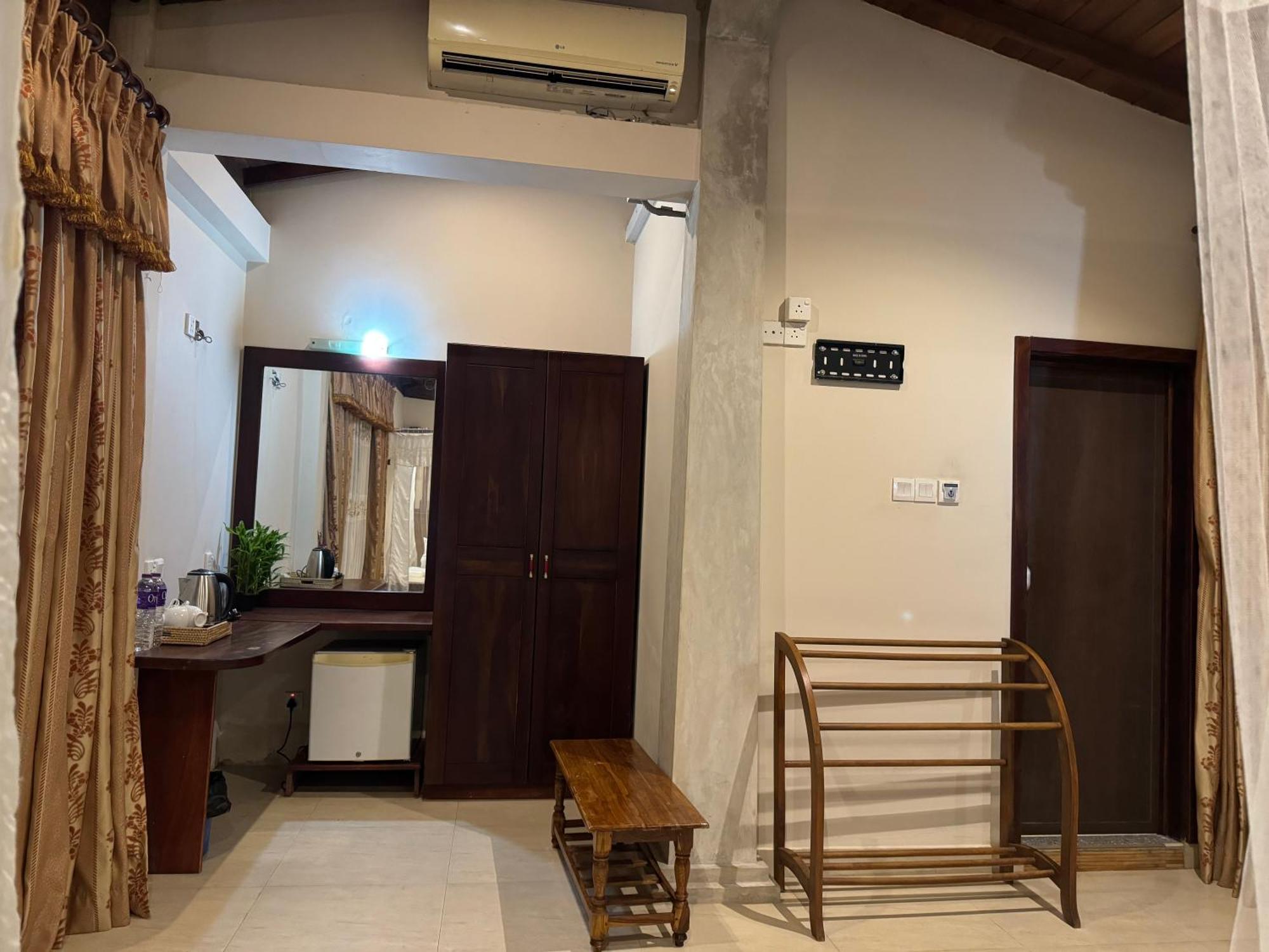 Brinkhouse Guesthouse , Unawatuna Beach Eksteriør billede