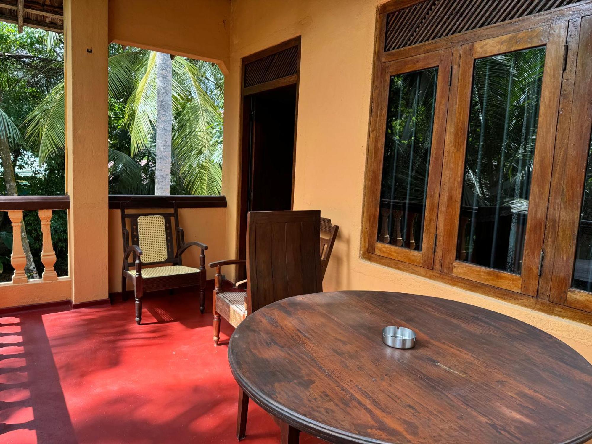 Brinkhouse Guesthouse , Unawatuna Beach Eksteriør billede