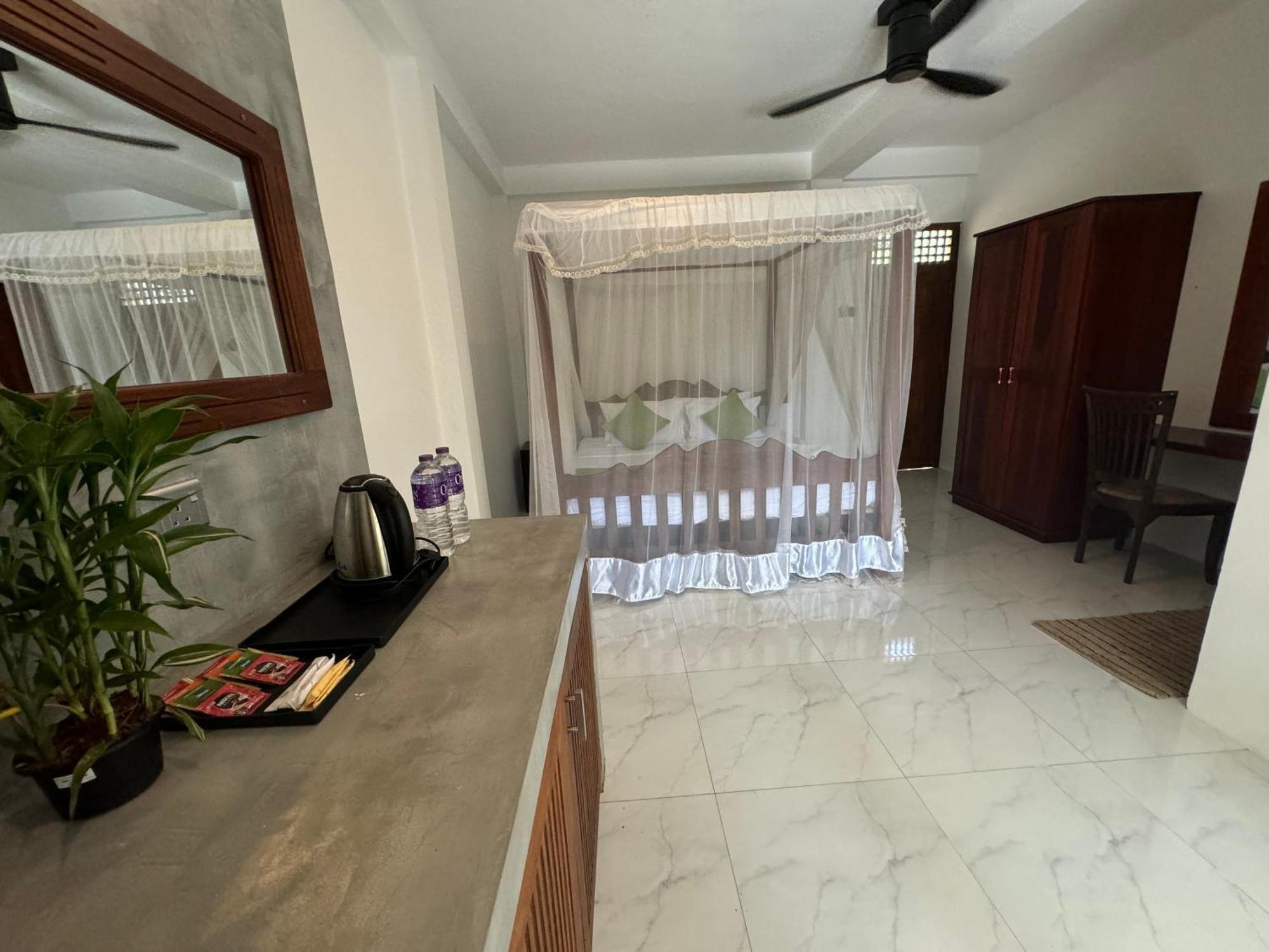 Brinkhouse Guesthouse , Unawatuna Beach Eksteriør billede
