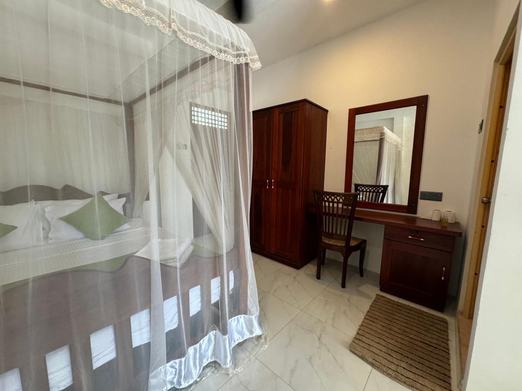 Brinkhouse Guesthouse , Unawatuna Beach Eksteriør billede