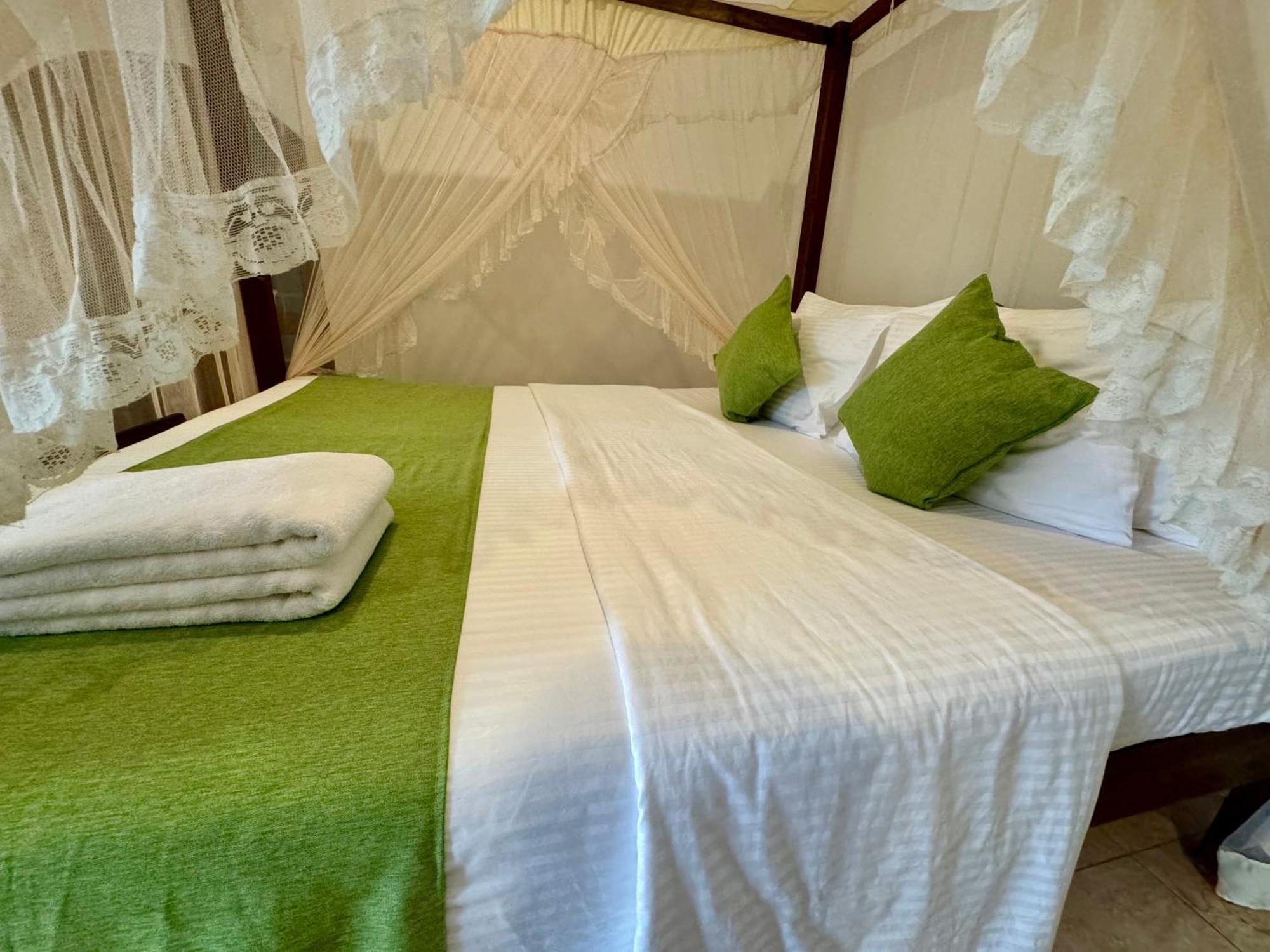 Brinkhouse Guesthouse , Unawatuna Beach Eksteriør billede