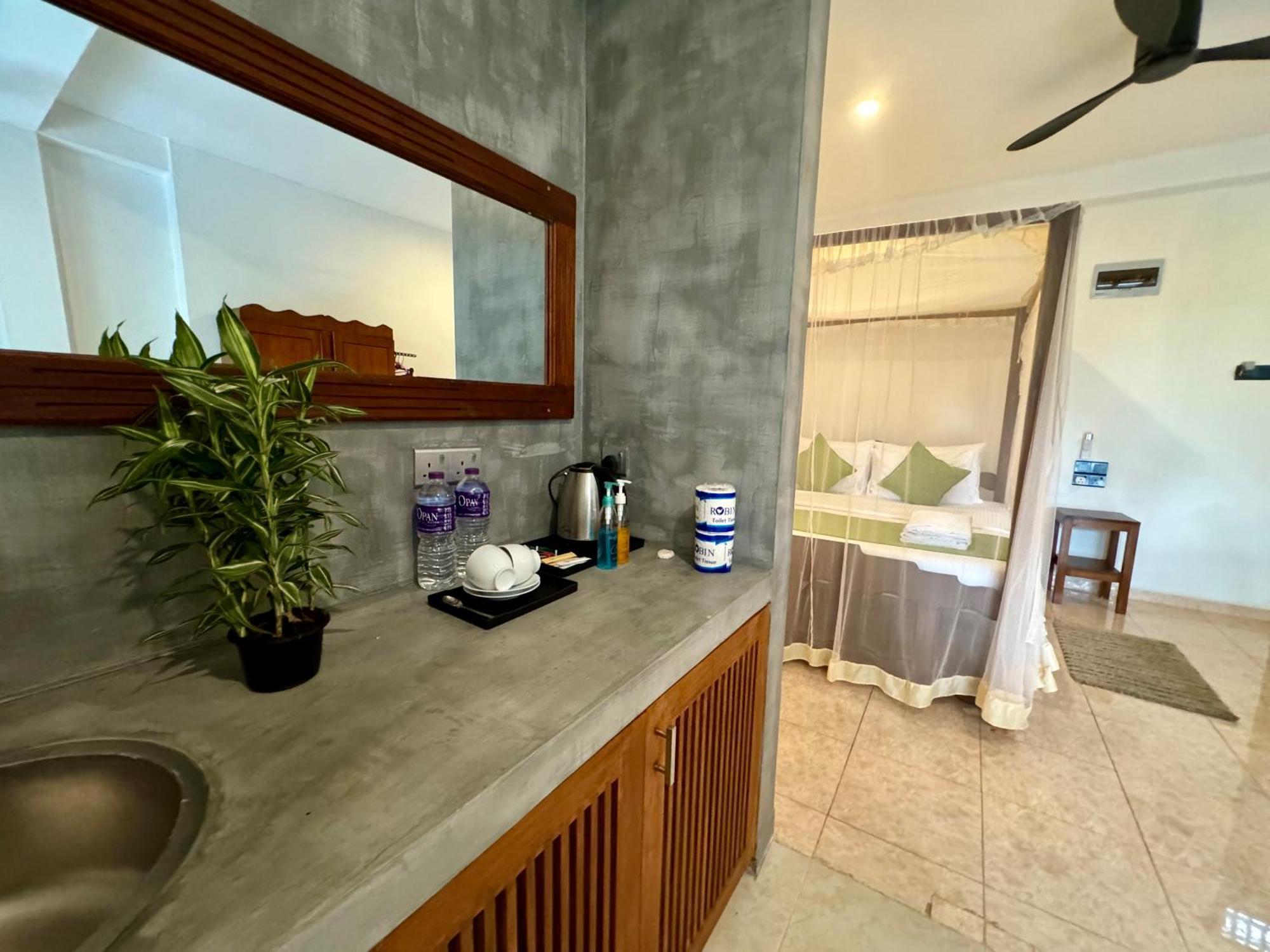 Brinkhouse Guesthouse , Unawatuna Beach Eksteriør billede