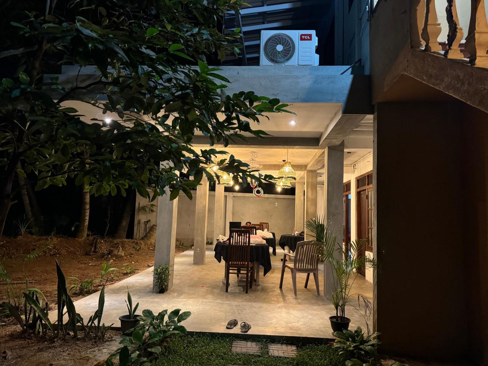 Brinkhouse Guesthouse , Unawatuna Beach Eksteriør billede